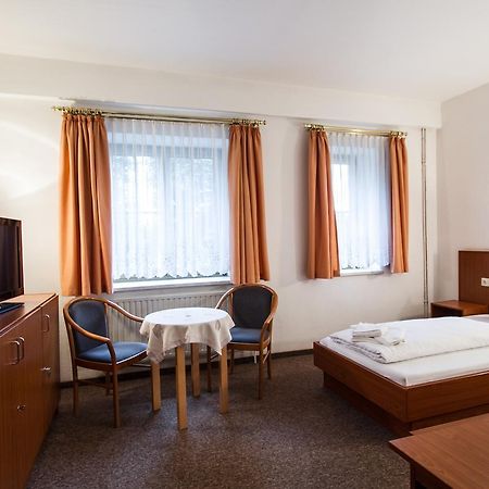 Hotel Groebern Am See Grobern Экстерьер фото