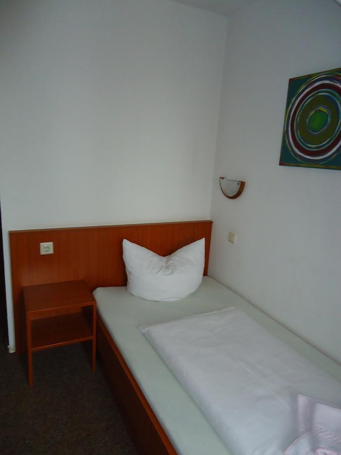 Hotel Groebern Am See Grobern Номер фото